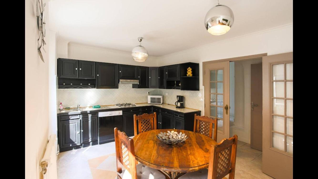 Villa Laetitia - Appt De Charme Avec Parking - Nice Nord Exterior photo